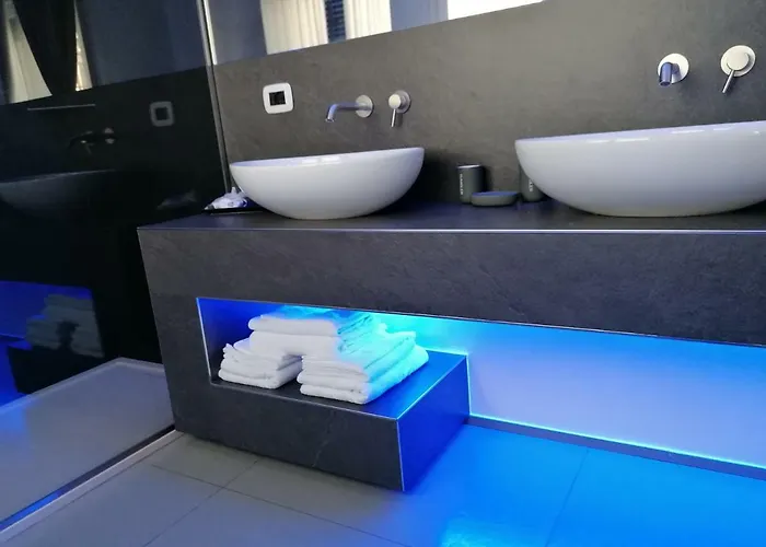 Oda ve Kahvaltı Galliera