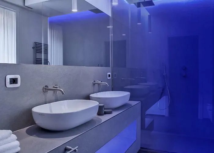 Couette-café Galliera 4*